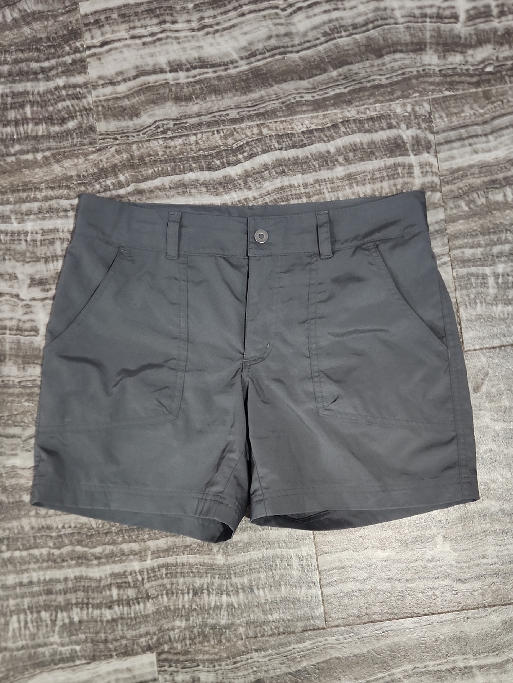 Columbia gray hiking shorts Size 8
